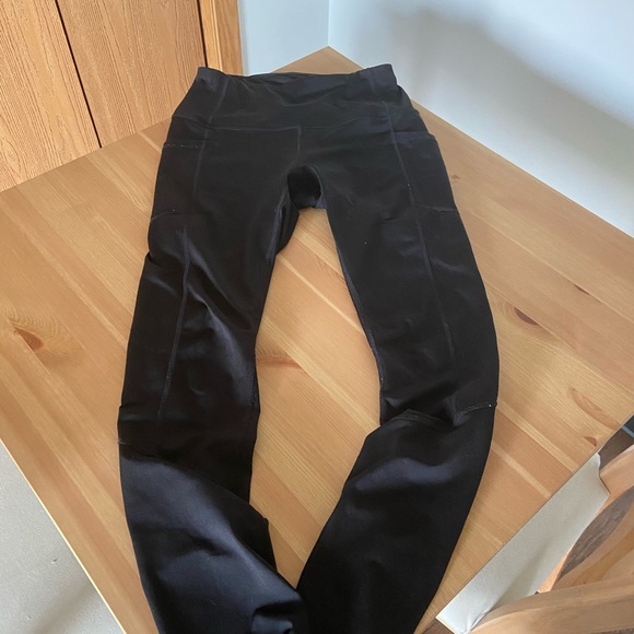 Reebok Other - Lightly used Reebok leggings Reebok Other - Lightly used Reebok leggings